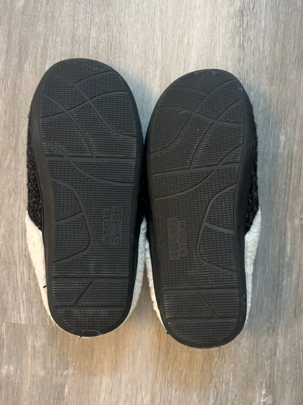 MENS WARM FUZZY SLIP ON SLIPPERS SIZE 11-12